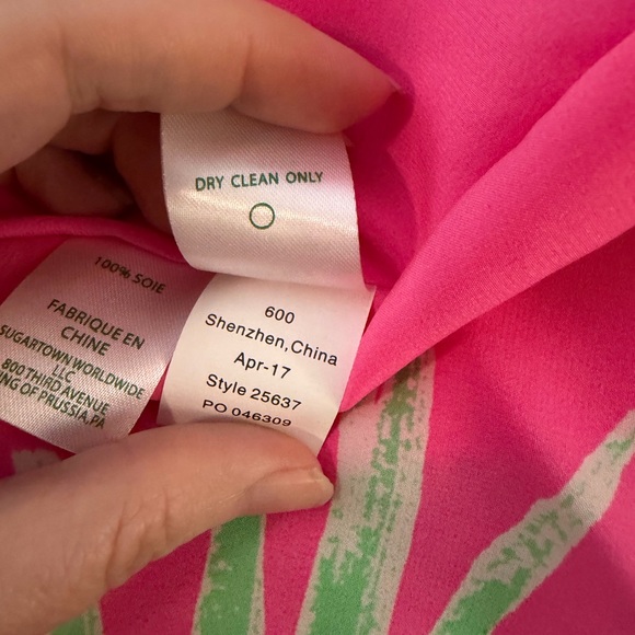 Lilly Pulitzer Julie Silk Caftan Sz L/XL Tiki Pink Palm Place Coverup Beach - Picture 10 of 10